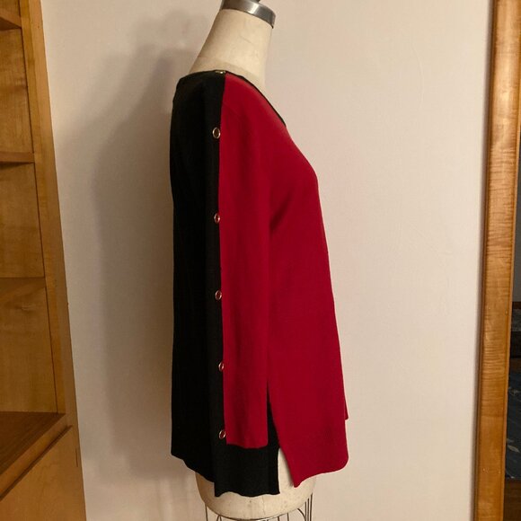 JM Collection Two-Tone Sweater - Picture 7 of 8